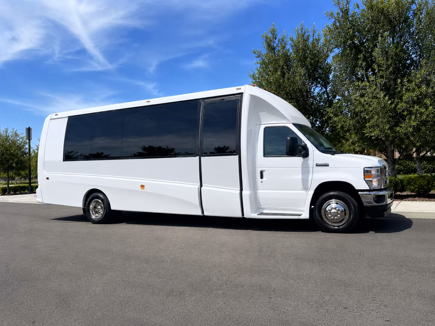corporate airport transfer buses between homestead and mia or fll
