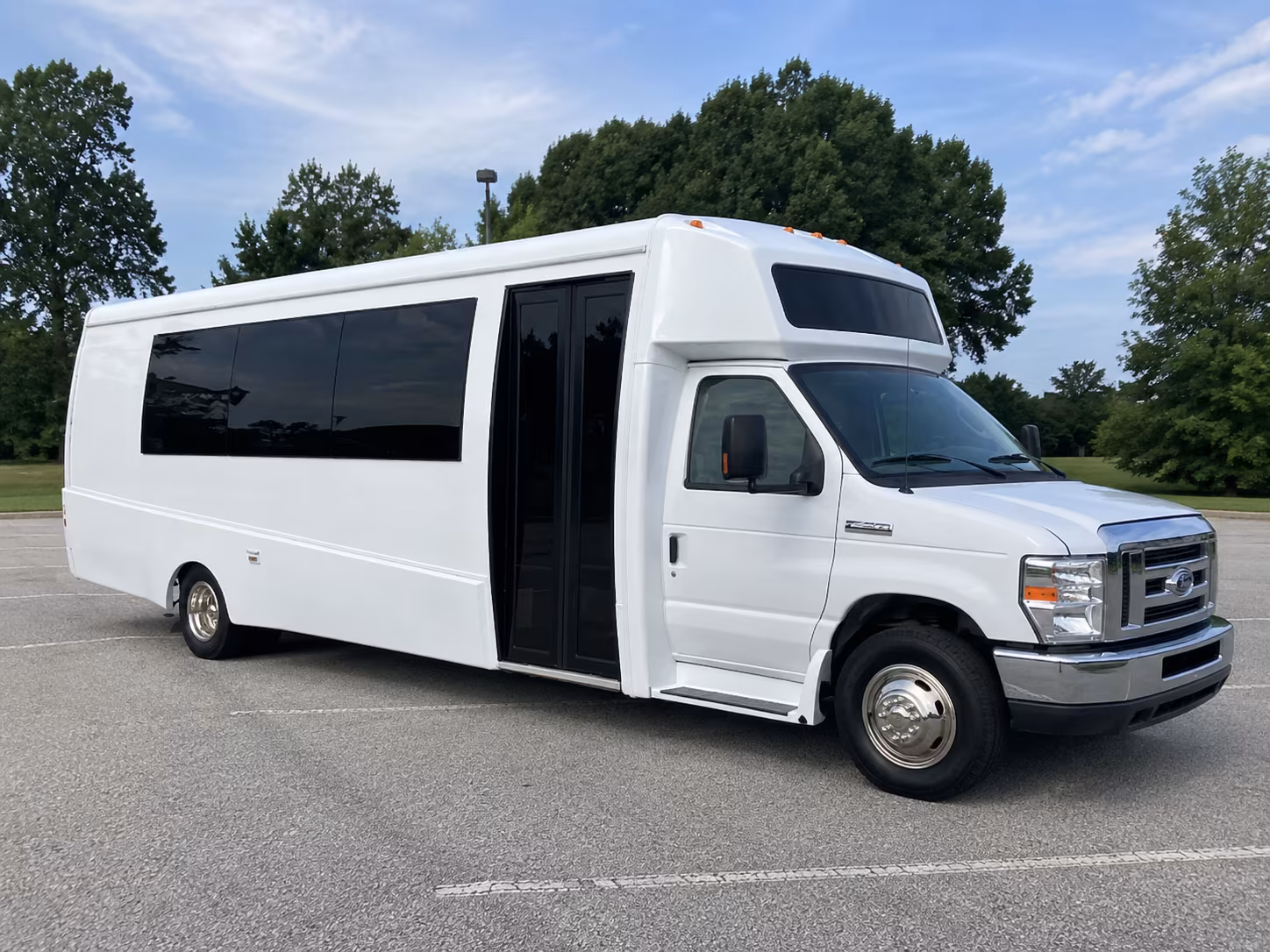 homestead 18 passenger party bus