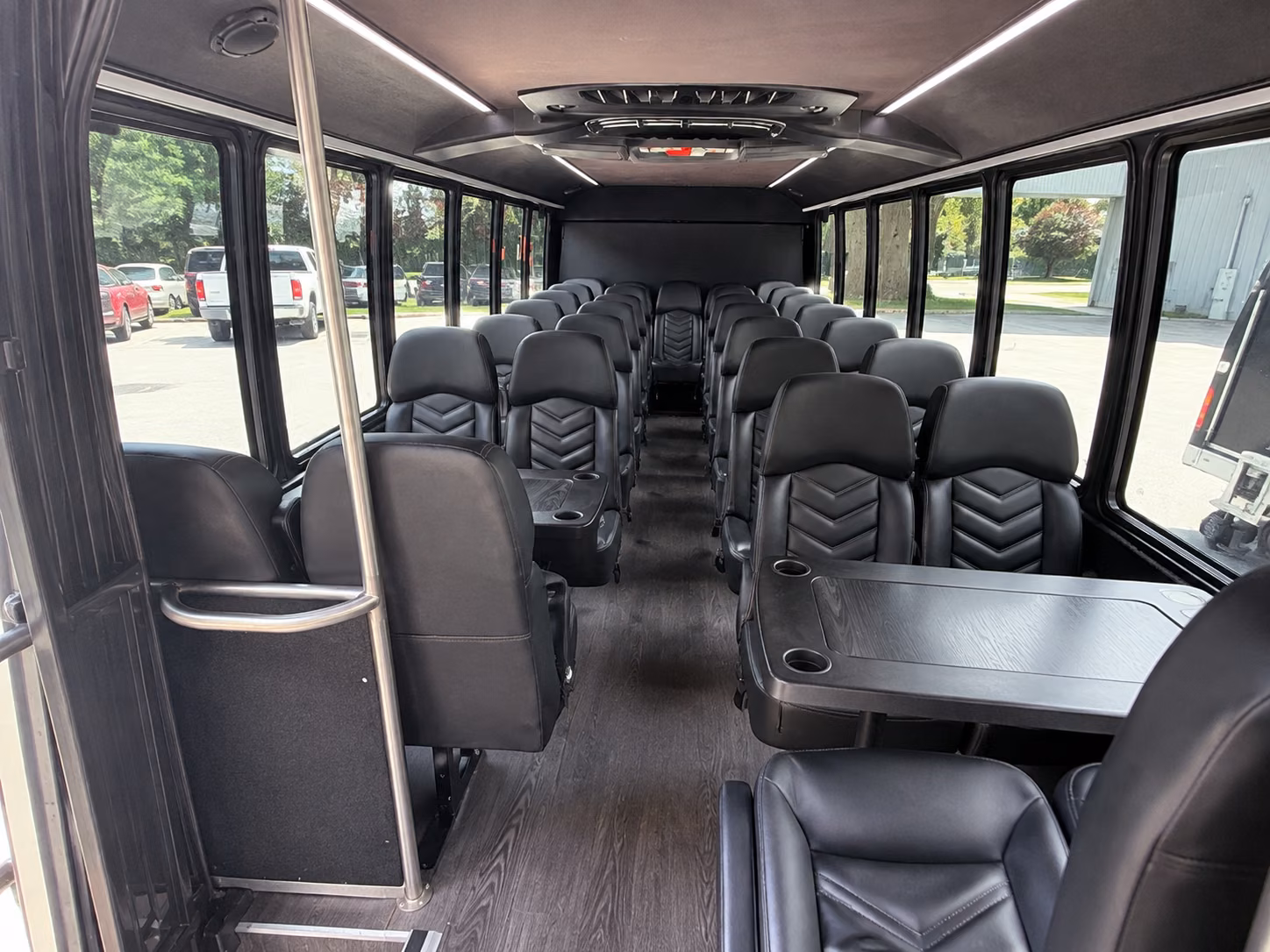 minibus rentals for small group wine tours around homestead